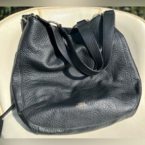 NW Vince Camuto 💯 leather tote bag Sz 12”x11”